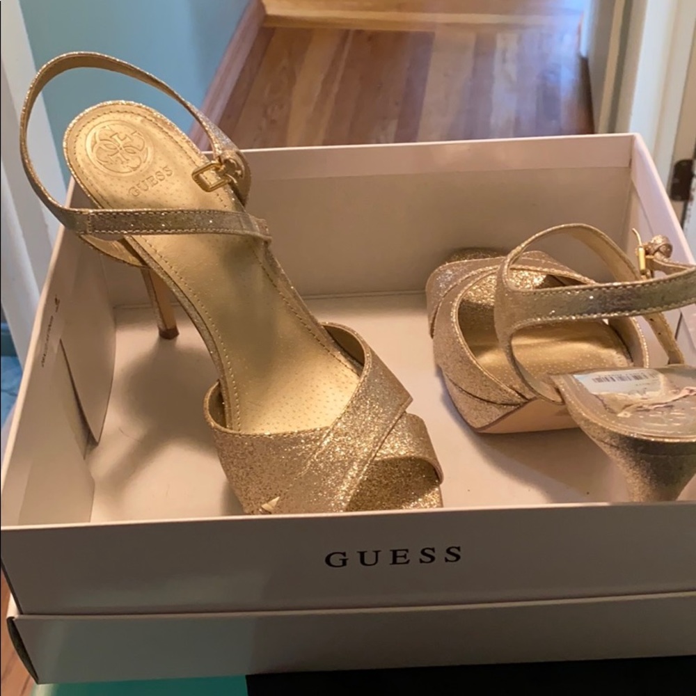 Guess Sparkly Gold kitten heels